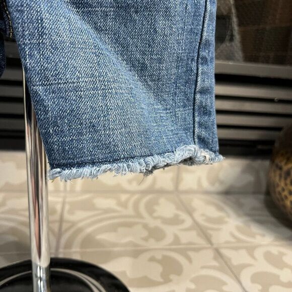 Gap Denim Shorts - Picture 2 of 4